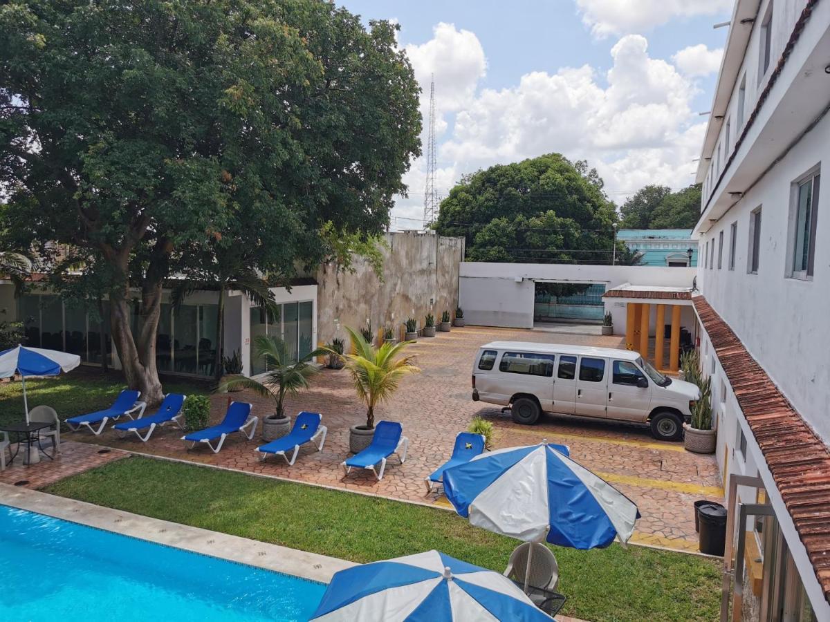 Hotel Las Dalias Inn Merida Exterior photo