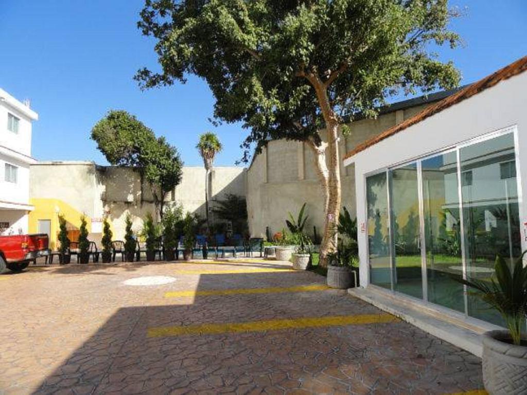 Hotel Las Dalias Inn Merida Exterior photo