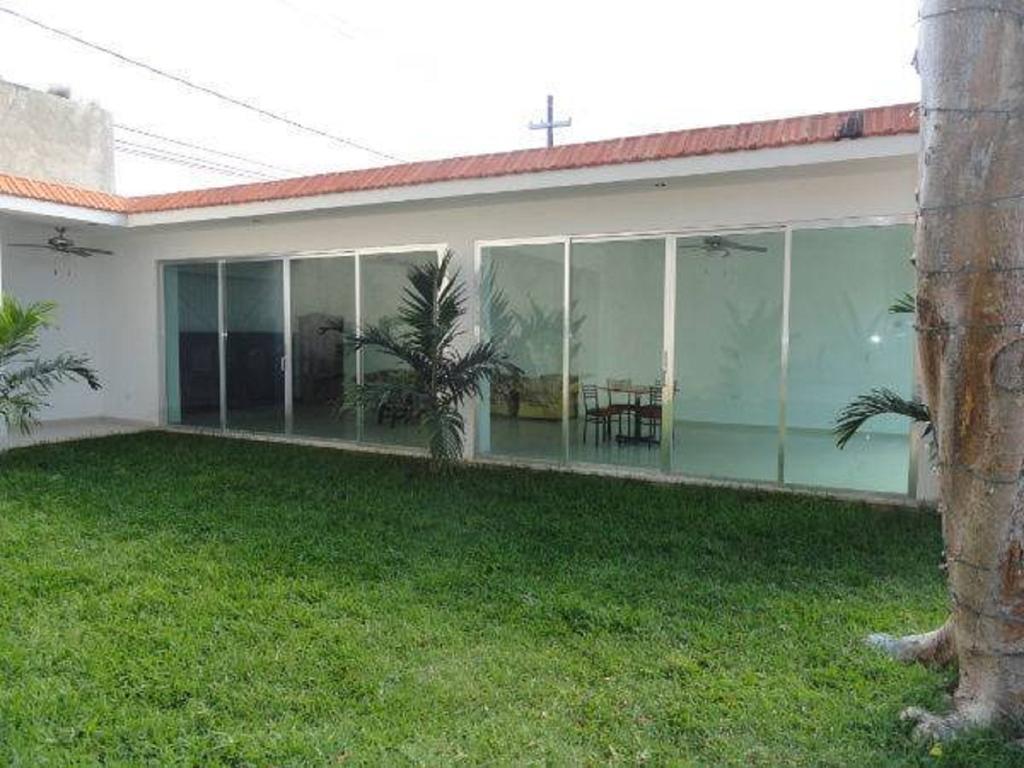 Hotel Las Dalias Inn Merida Exterior photo