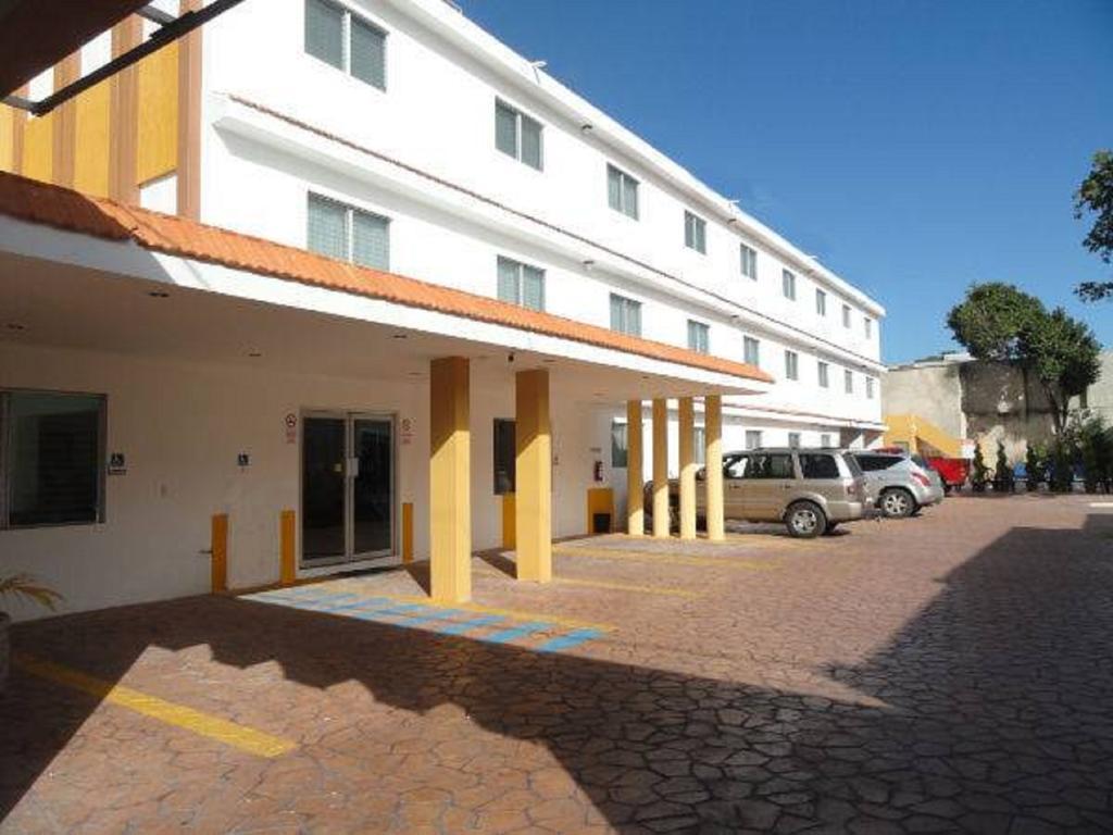 Hotel Las Dalias Inn Merida Exterior photo
